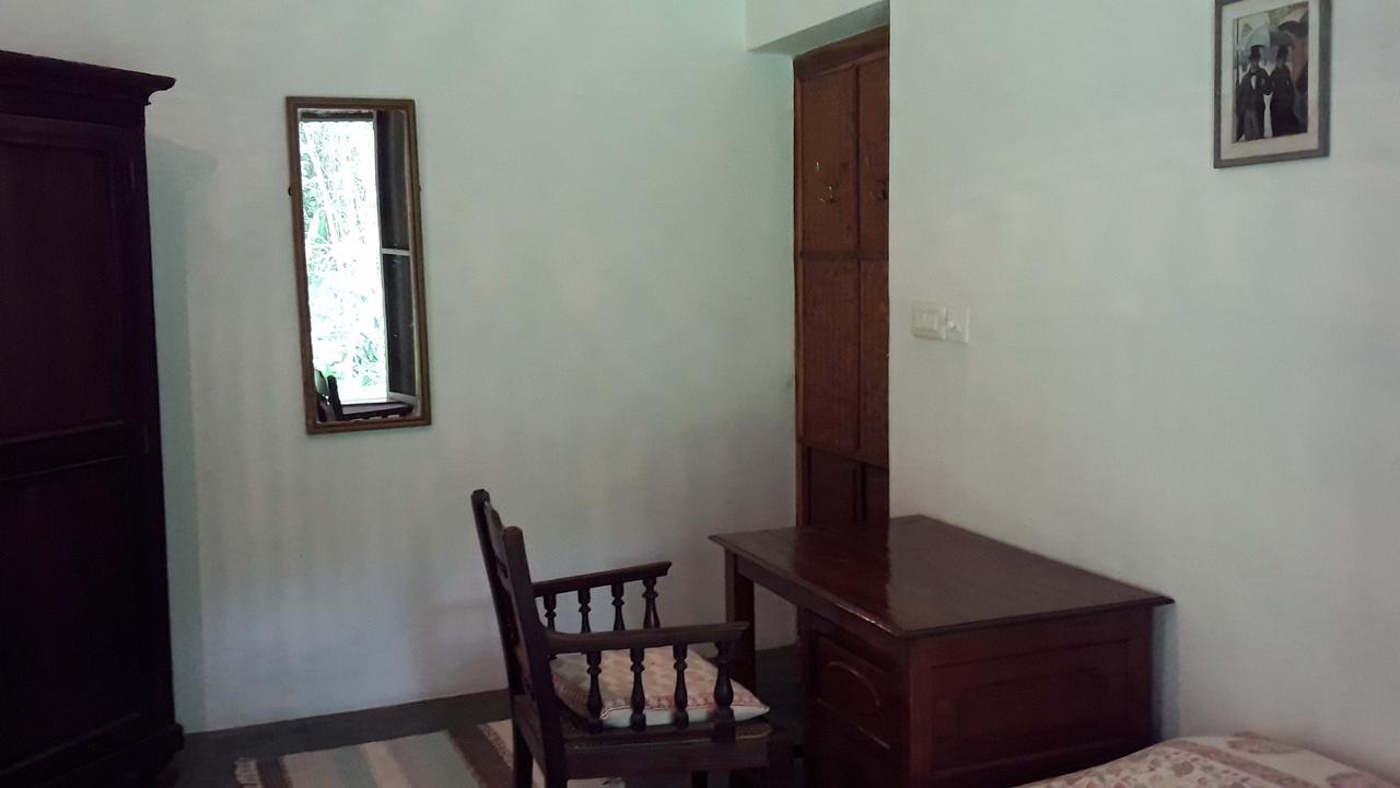 Isai Ambalam Guest House Pondicherry Ngoại thất bức ảnh